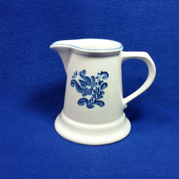 Pfaltzgraff Blue Village Creamer Stoneware Blue Flowers Blue Trim Pre-Owned - Picture 1 of 10